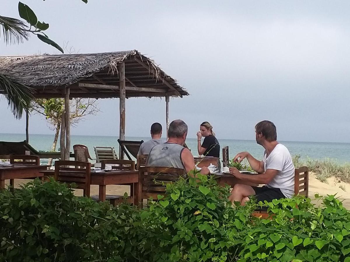 Ocean View Beach Resort - Kalpitiya Esterno foto